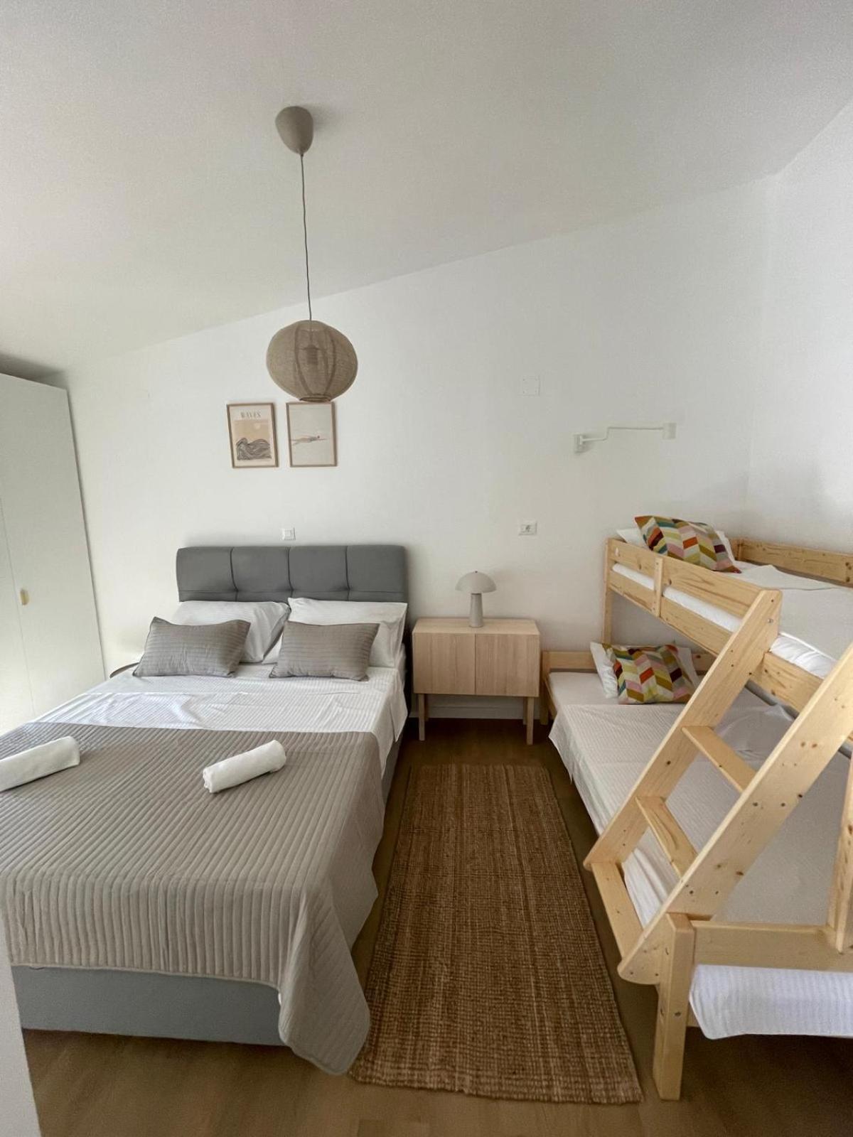 Apartments Ula Vodice Extérieur photo
